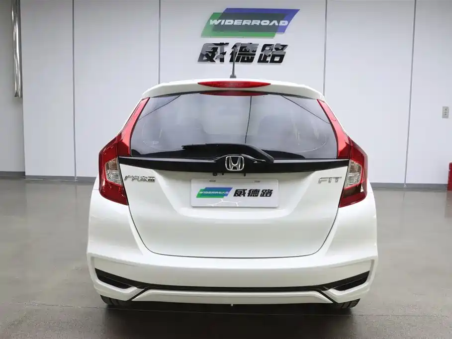 Honda Fit 2019 — фото 4