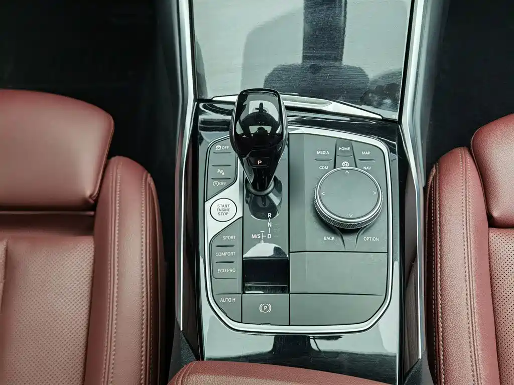 BMW 3 Series 2022 — фото 13