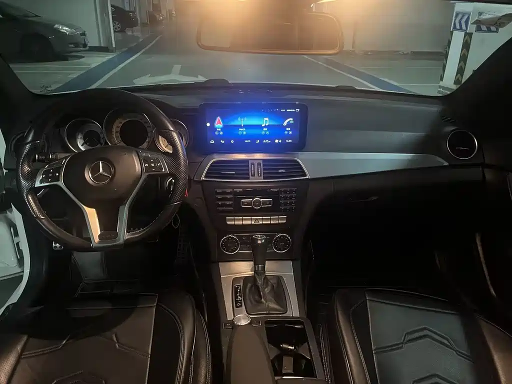 Mercedes-Benz C-Class 2015 — фото 10