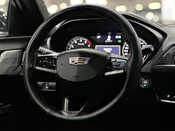 Cadillac CT4 2021
