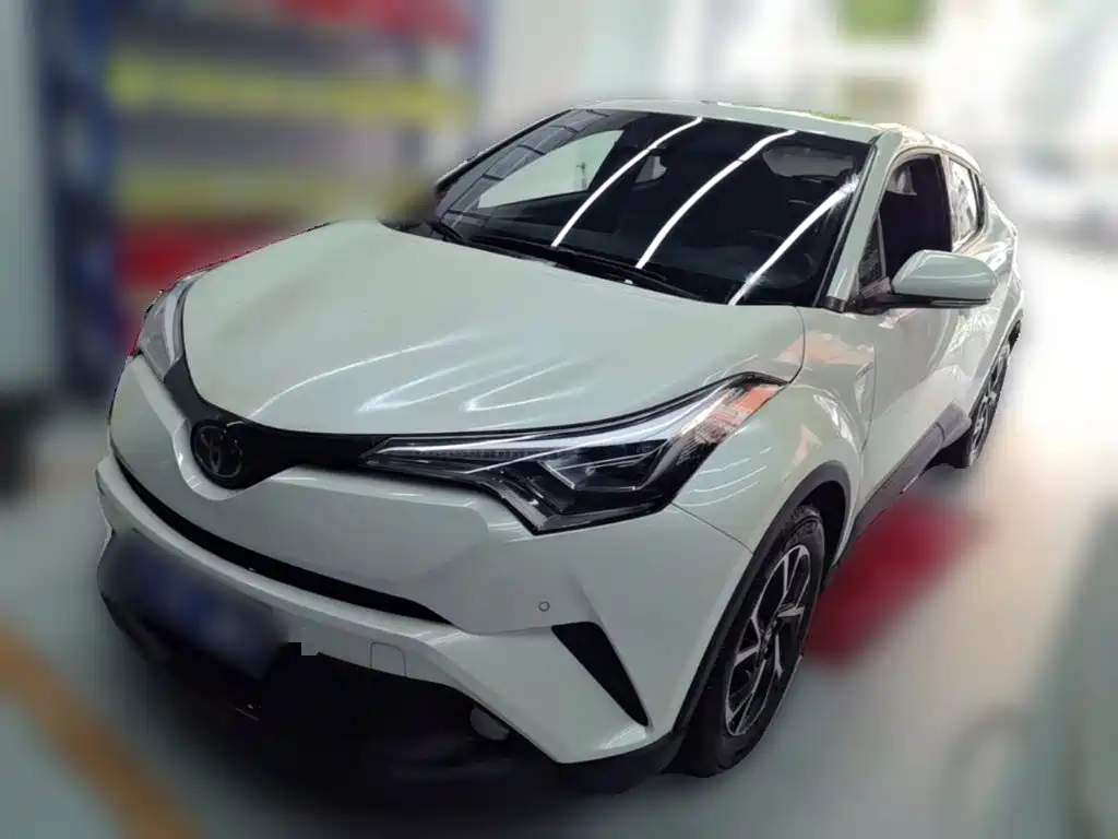 Toyota C-HR 2020 — фото 2