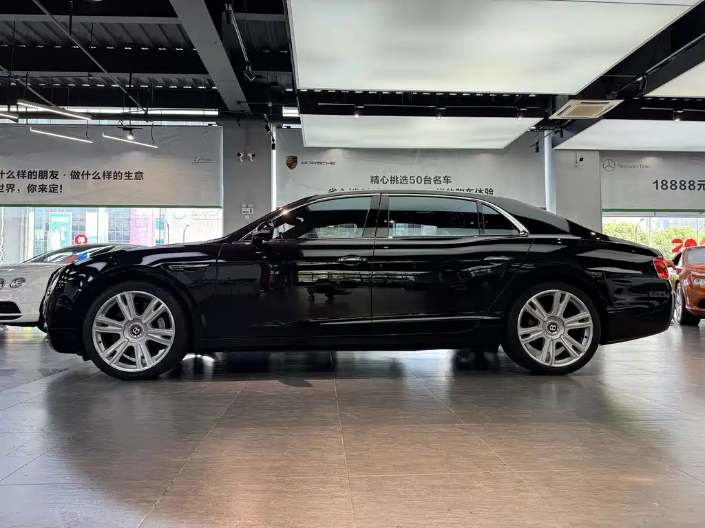 Bentley Flying Spur 2016 — фото 17