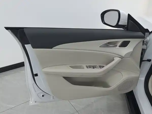 Dongfeng Xinghai S7 2025