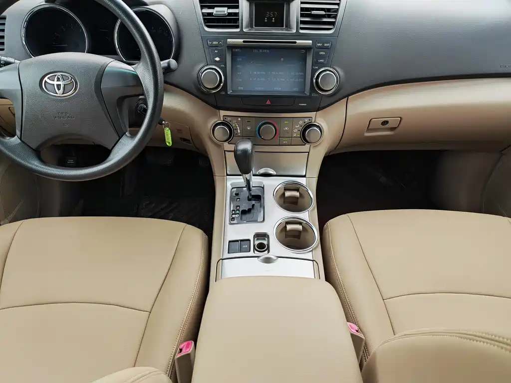 Toyota Highlander 2014 — фото 11