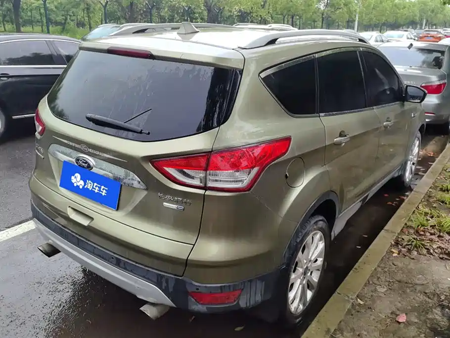Ford Kuga 2015 — фото 3