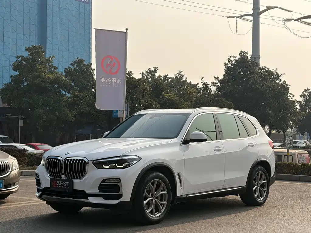 BMW X5 2020 — фото 1