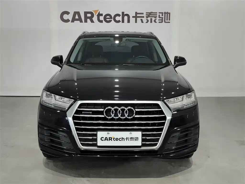 Audi Q7 2019 — фото 3