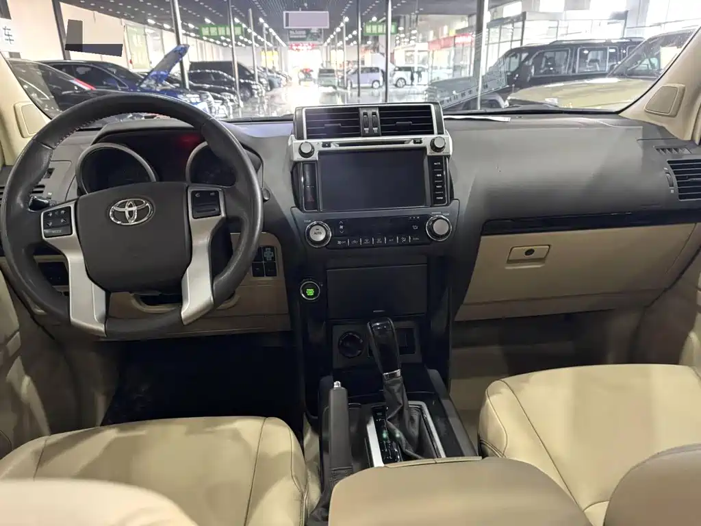 Toyota Prado 2014 — фото 14