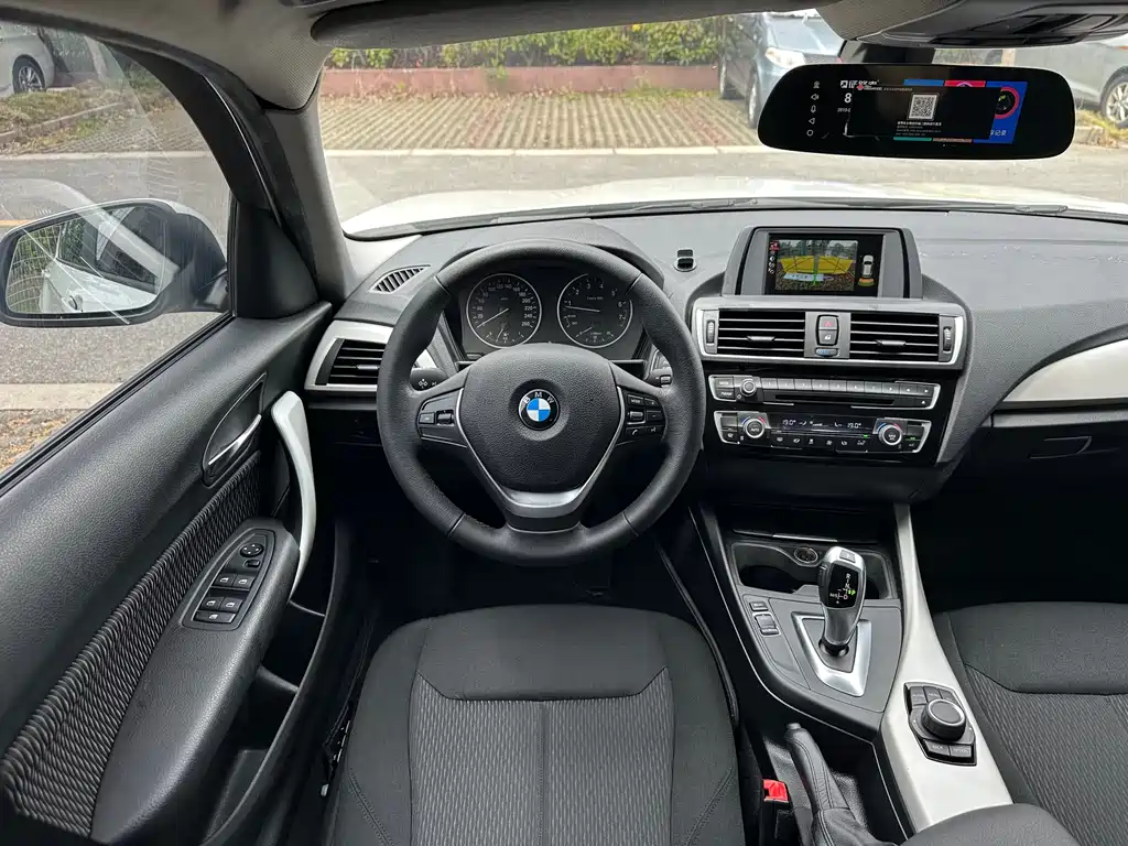 BMW 1 Series 2016 — фото 12