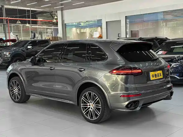 Porsche Cayenne 2016