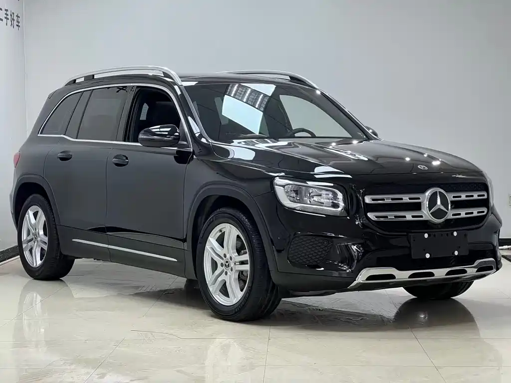 Mercedes-Benz GLB 2021