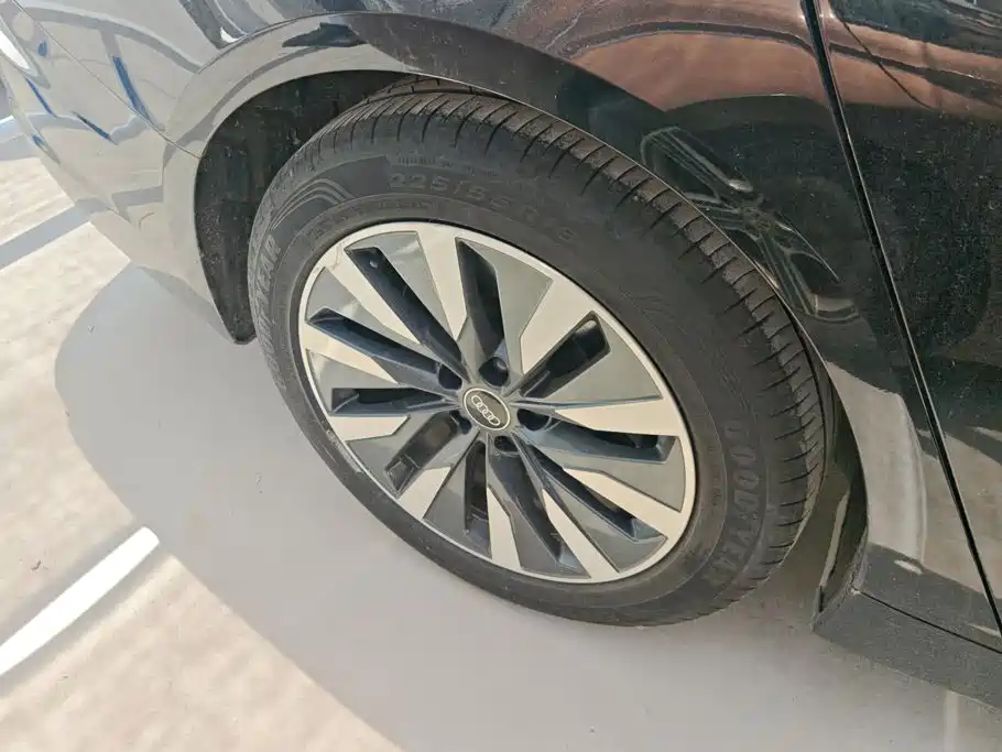 Audi A6L 2022