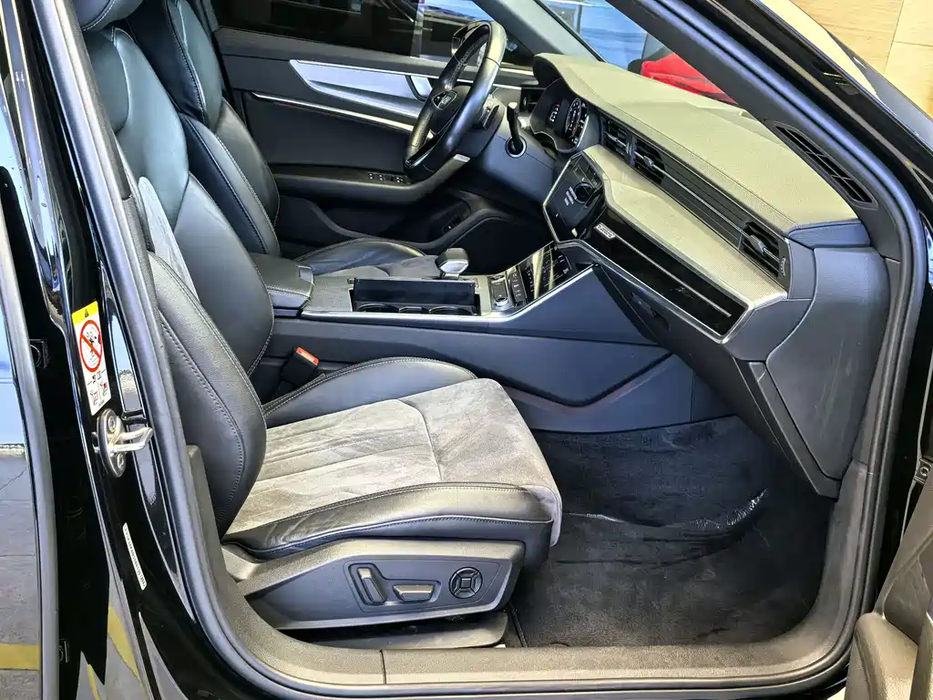 Audi A6L 2022 — фото 10