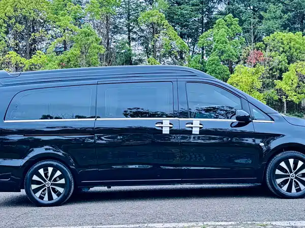 Mercedes-Benz Vito 2023