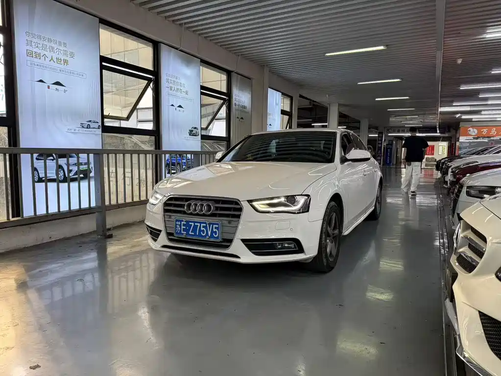 Audi A4L 2014