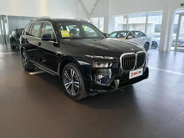 BMW X7 2024