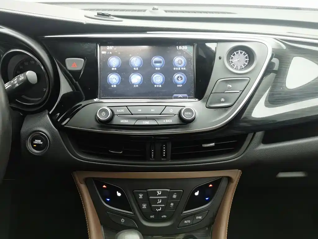 Buick Envision Plus 2018 — фото 12