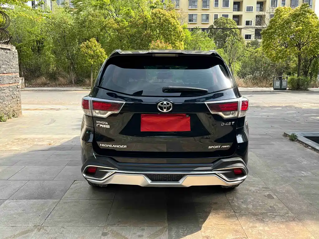 Toyota Highlander 2017 — фото 8