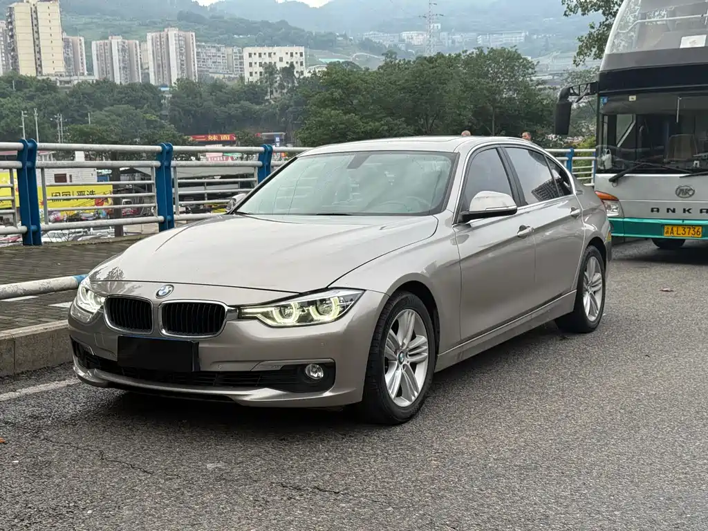 BMW 3 Series 2016 — фото 1