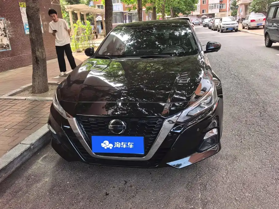 Nissan Teana 2021