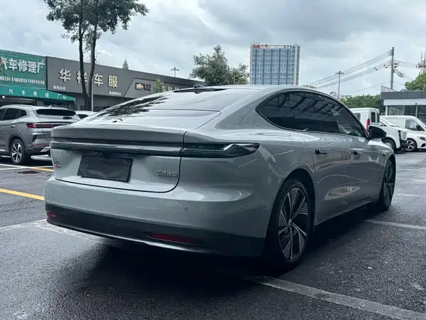 NIO ET7 2022