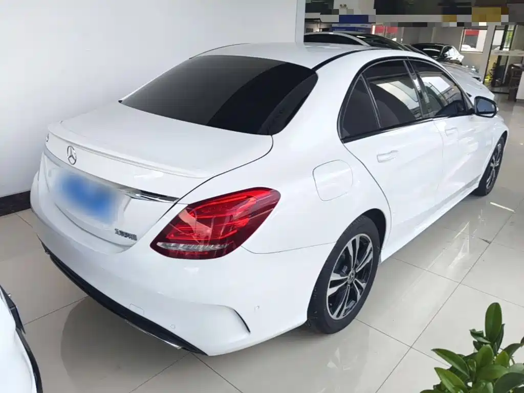 Mercedes-Benz C-Class 2018