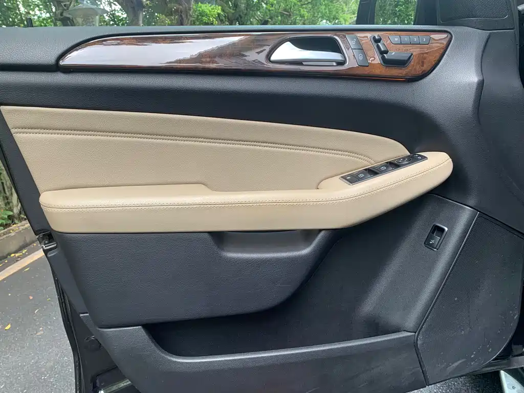 Mercedes-Benz M-Class 2015 — фото 20