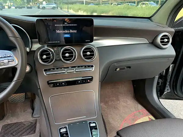 Mercedes-Benz GLC 2022