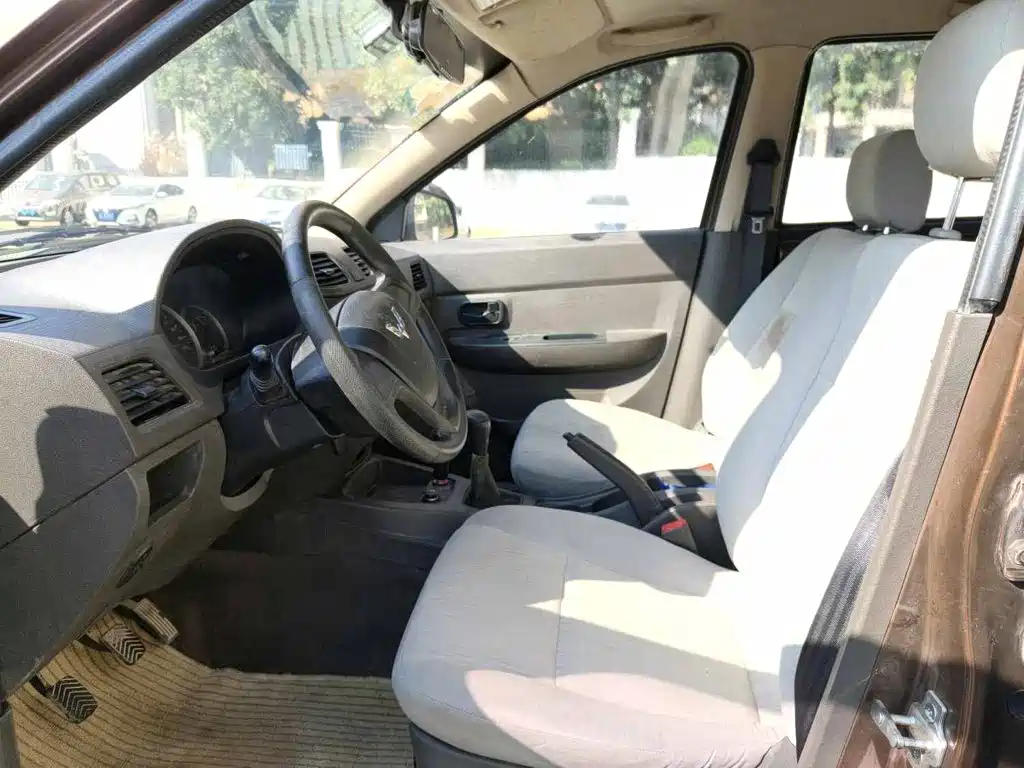 Wuling Hongguang 2018