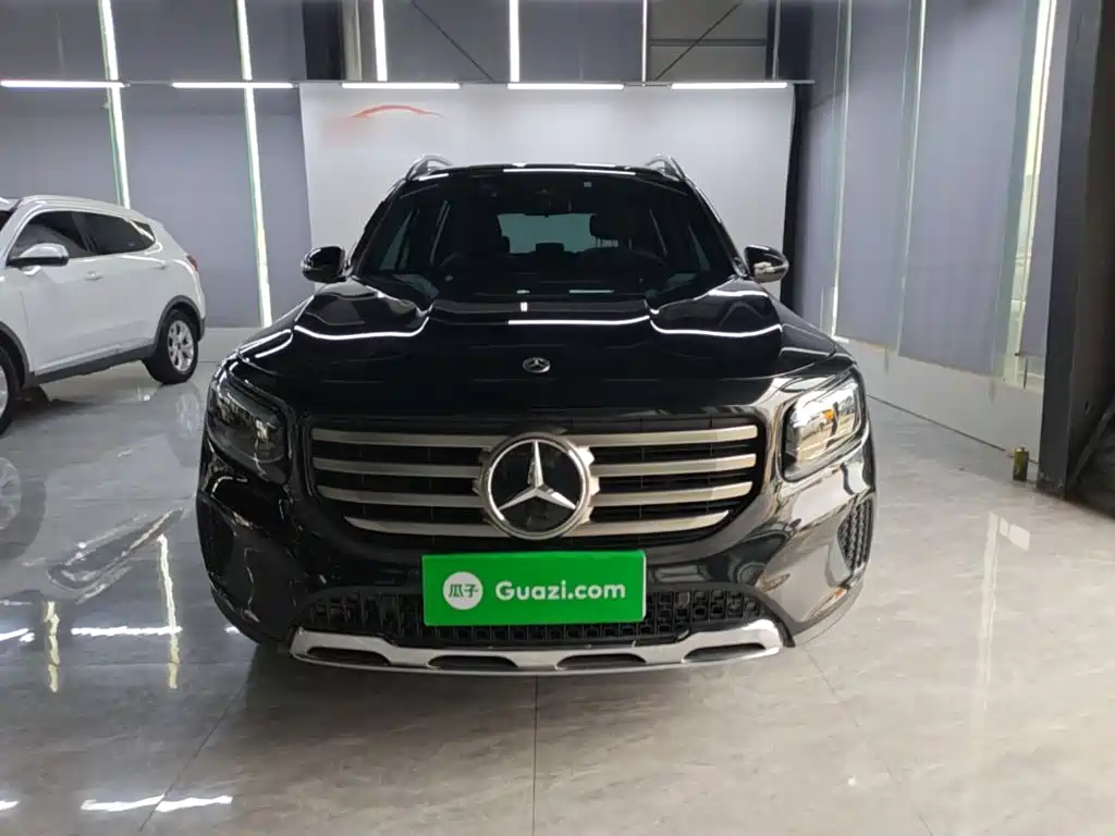 Mercedes-Benz GLB 2024