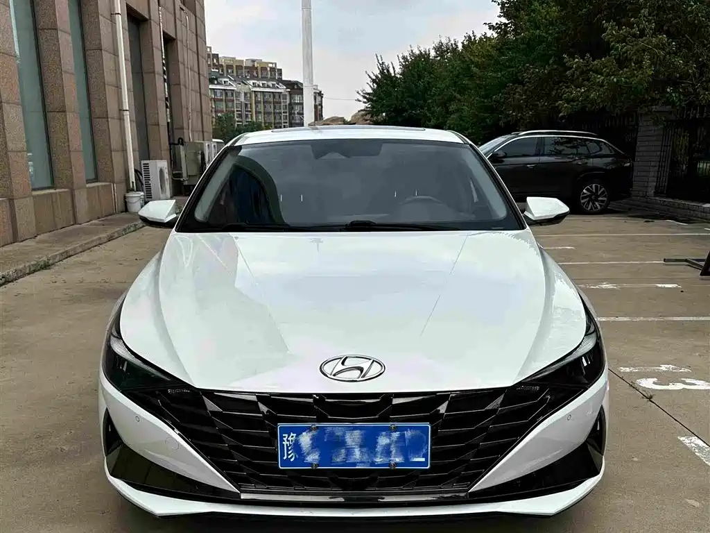 Hyundai Elantra 2021