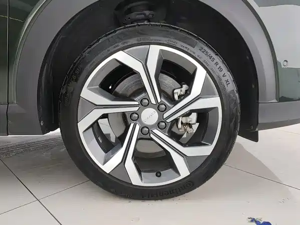 Lynk & Co 06 2023