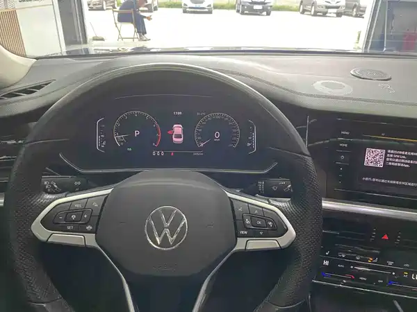 Volkswagen Passat 2022