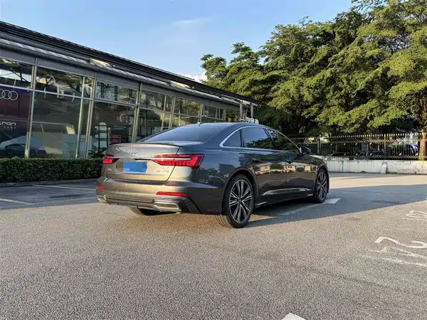 Audi A6L 2021