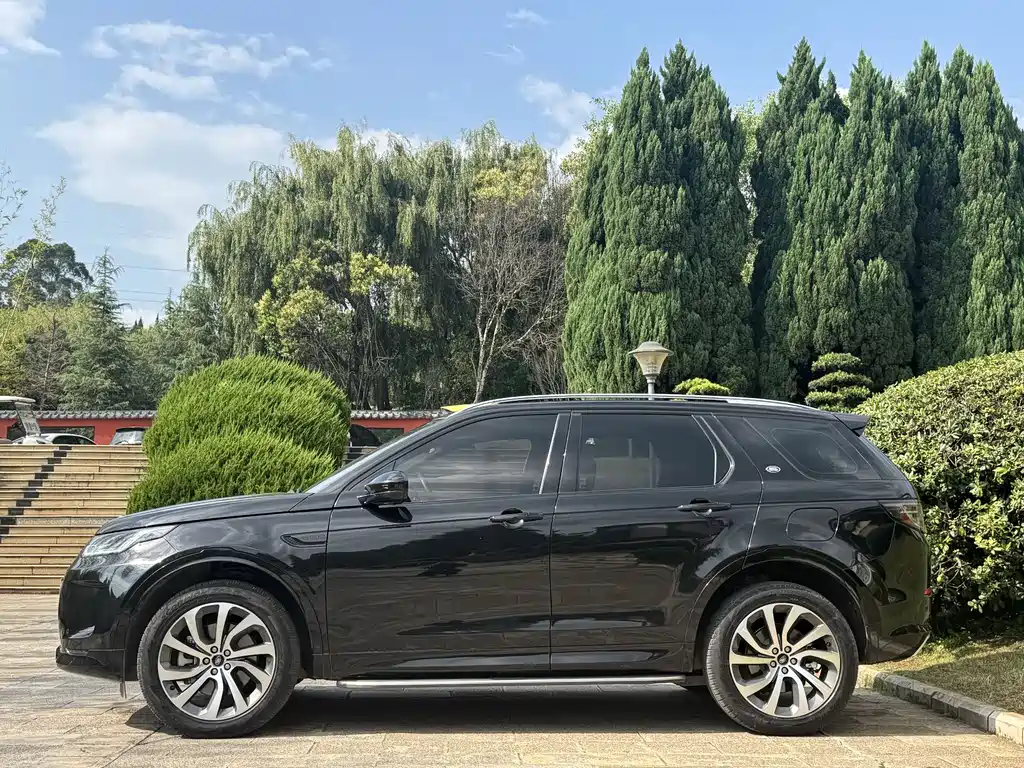 Land Rover Discovery Sport Hybrid 2023