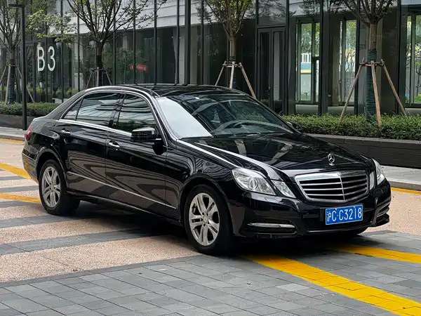 Mercedes-Benz E-Class 2011