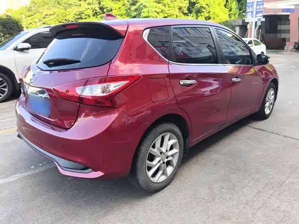 Nissan Tiida 2022