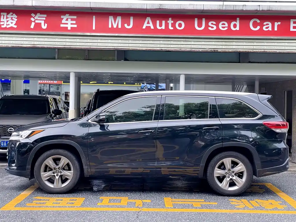 Toyota Highlander 2020