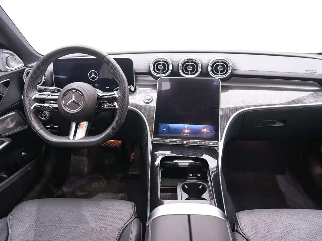 Mercedes-Benz C-Class 2023 — фото 15