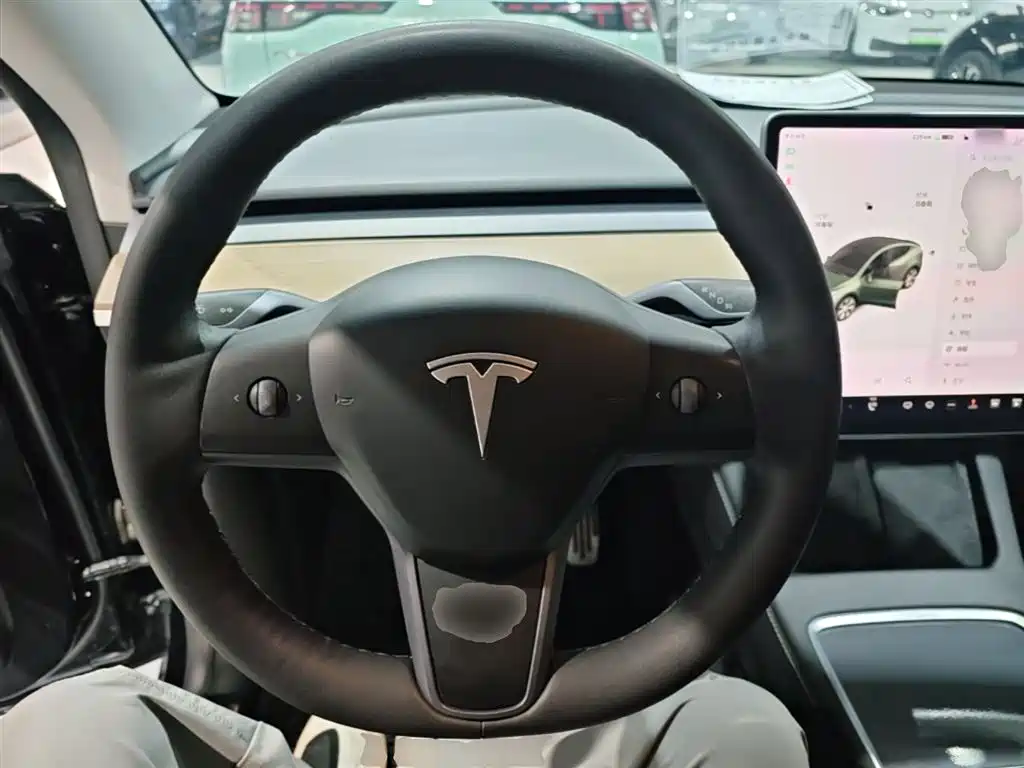 Tesla Model Y 2021 — фото 11