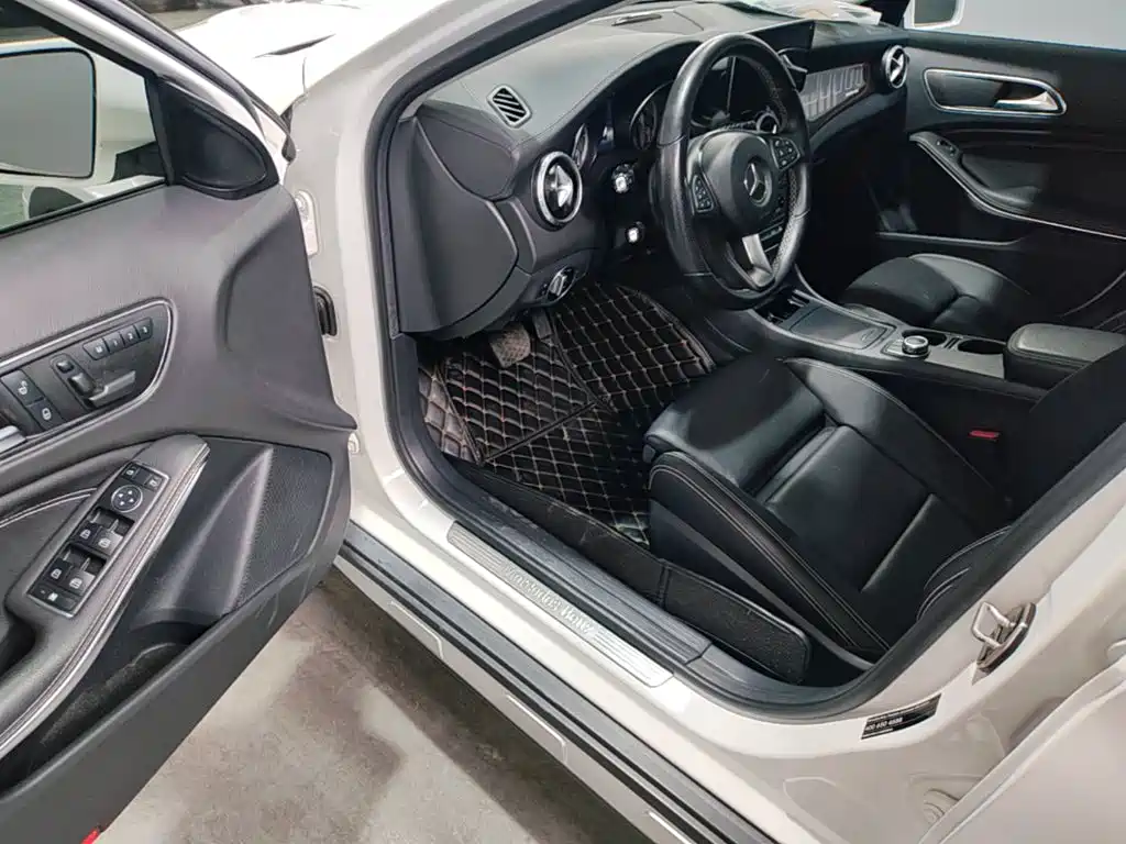 Mercedes-Benz GLA 2017 — фото 12