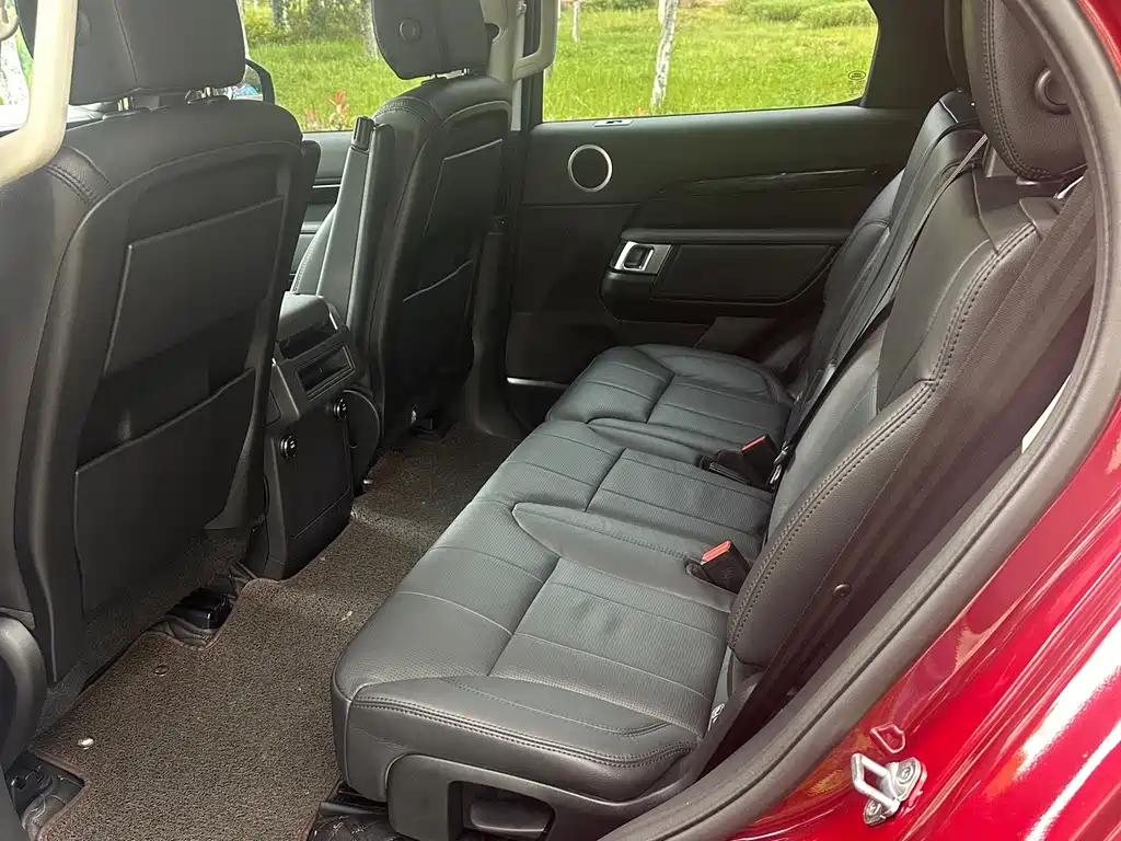 Land Rover Discovery 2018 — фото 15