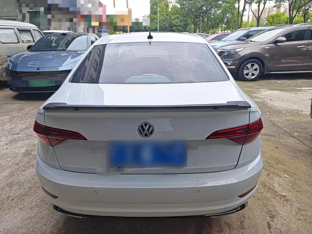 Volkswagen Sagitar 2022