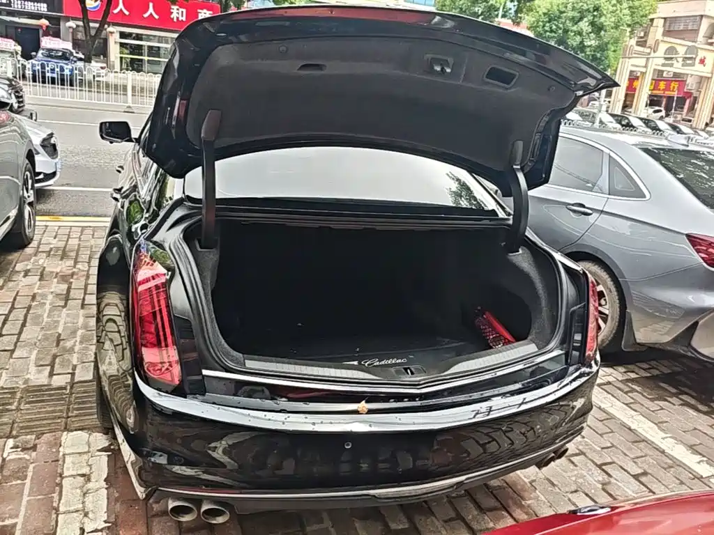 Cadillac CT6 2021 — фото 19