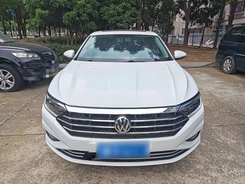 Volkswagen Sagitar 2022