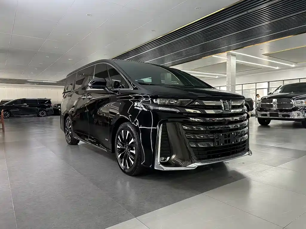 Toyota Vellfire 2023
