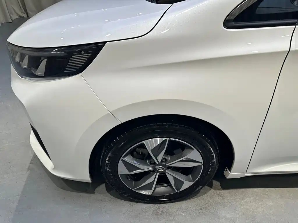 GAC Trumpchi M6 2021 — фото 23