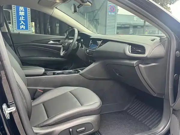 Buick Regal 2024