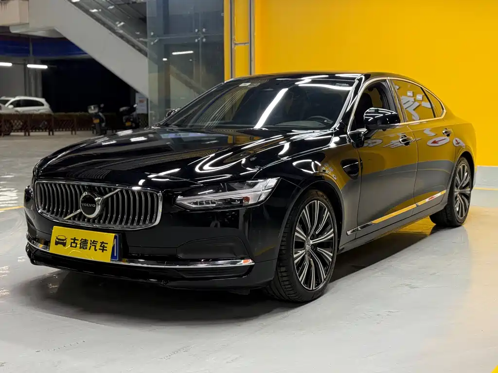 Volvo S90 2022 — фото 1