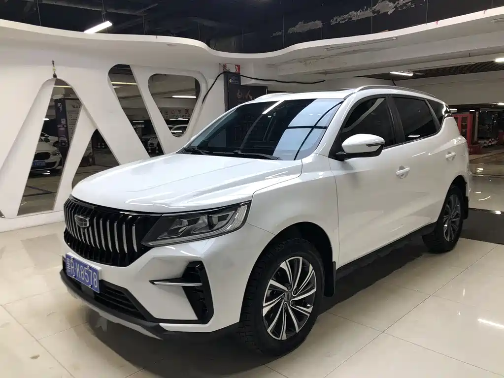 Geely Vision X6 2022 — фото 1